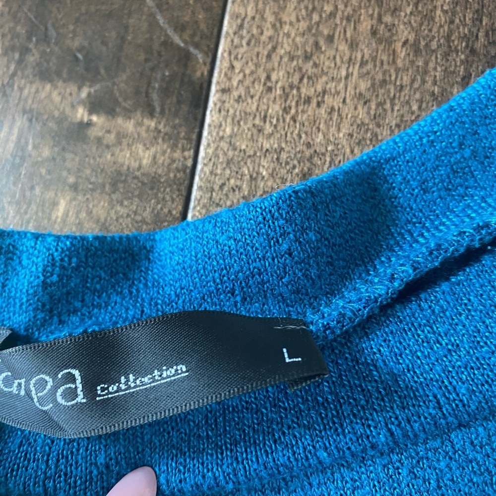 Women’s Large Blue Oversized Top - Picture 4 of 5